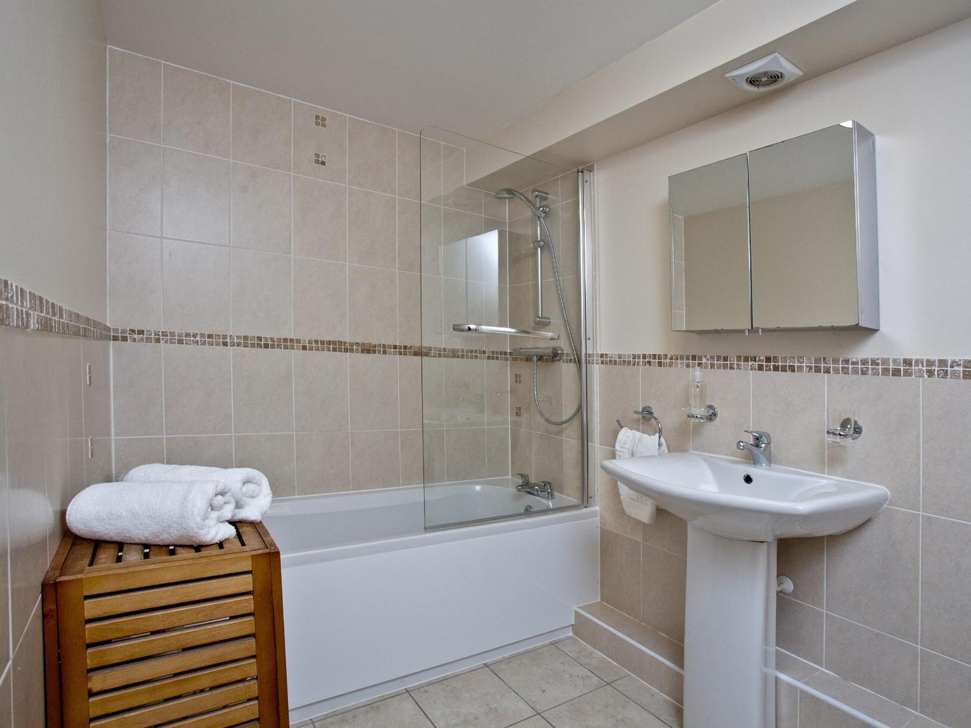 1 Harbour View Apartment New Quay Екстериор снимка