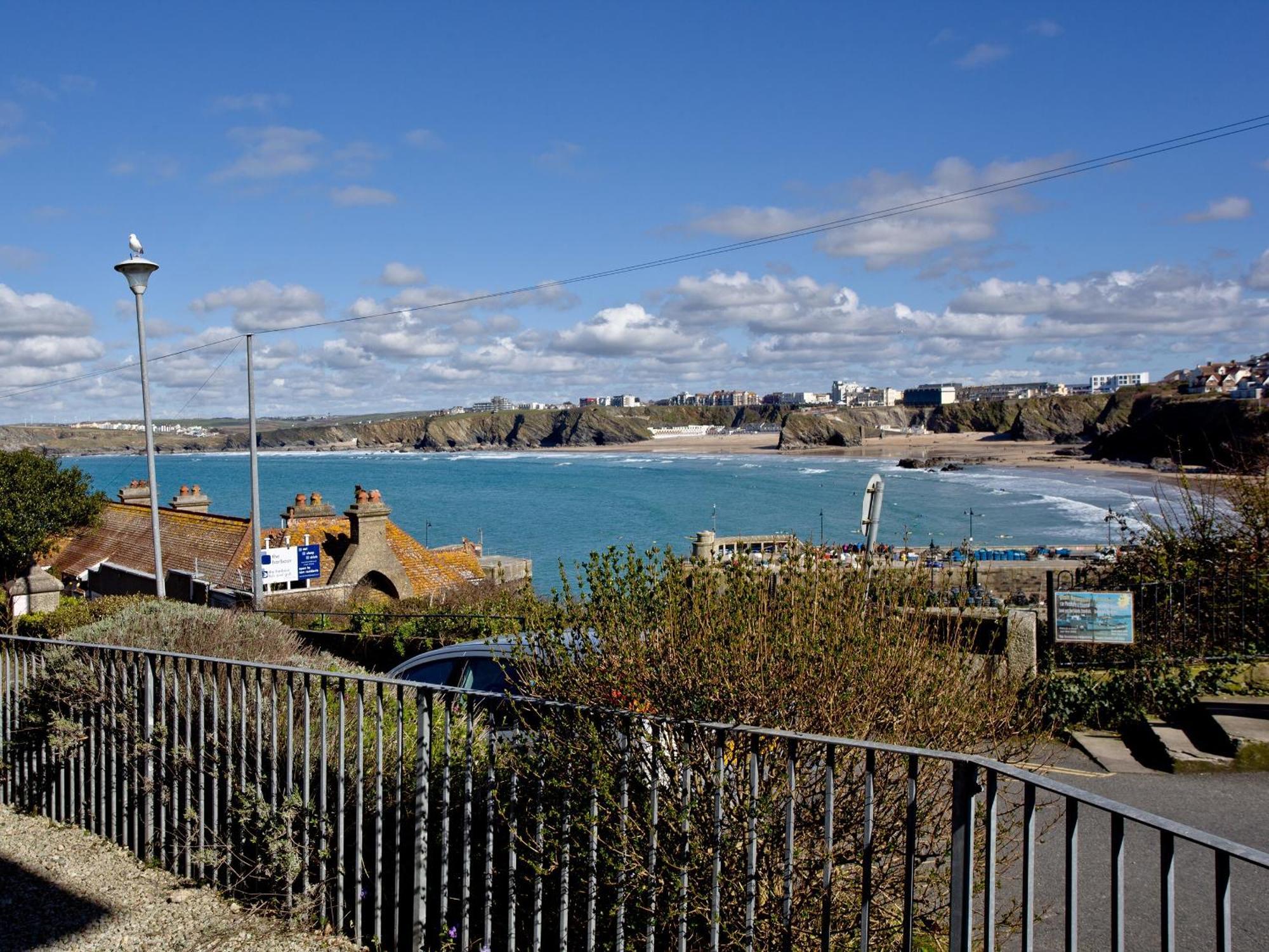 1 Harbour View Apartment New Quay Екстериор снимка